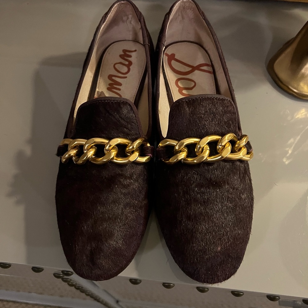 9.5 Sam Edelman Dark burgundy Loafers with Gold Chain Accent